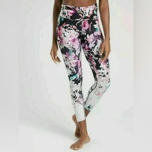Athleta Elation‎ Blossom Black Purple 7/8 Athletic Leggings Floral Yoga Pants
